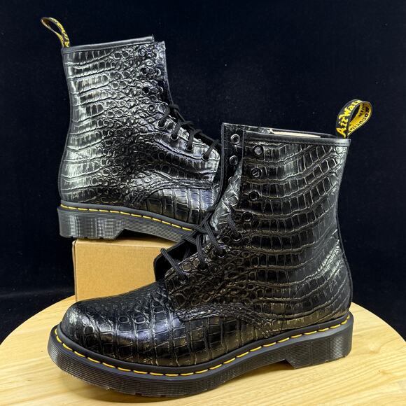 Vintage Dr Doc Martens Black Crocodile Alligator Patent Leather Combat Boot Sz 9 - Picture 1 of 10
